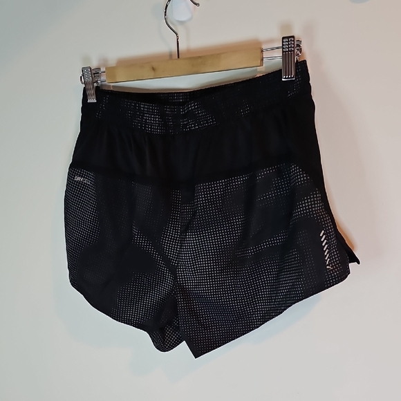Puma Women's Black Athletic Shorts - Picture 4 of 8